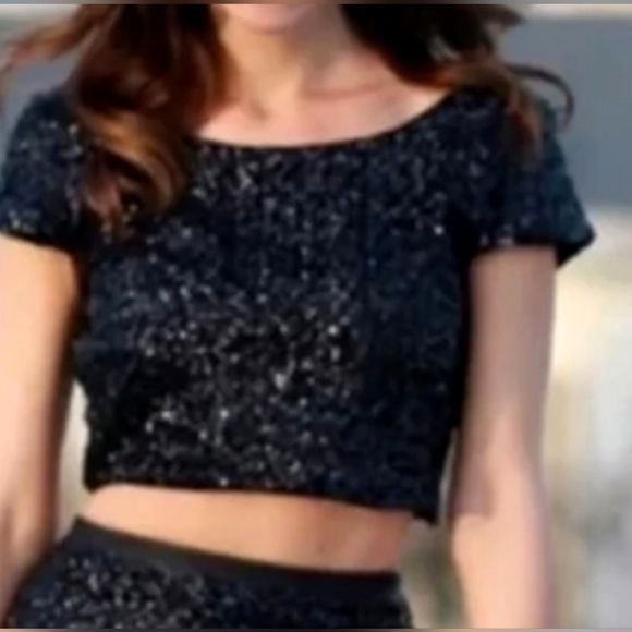 Express Tops - NWT Express Sequin Crop Top